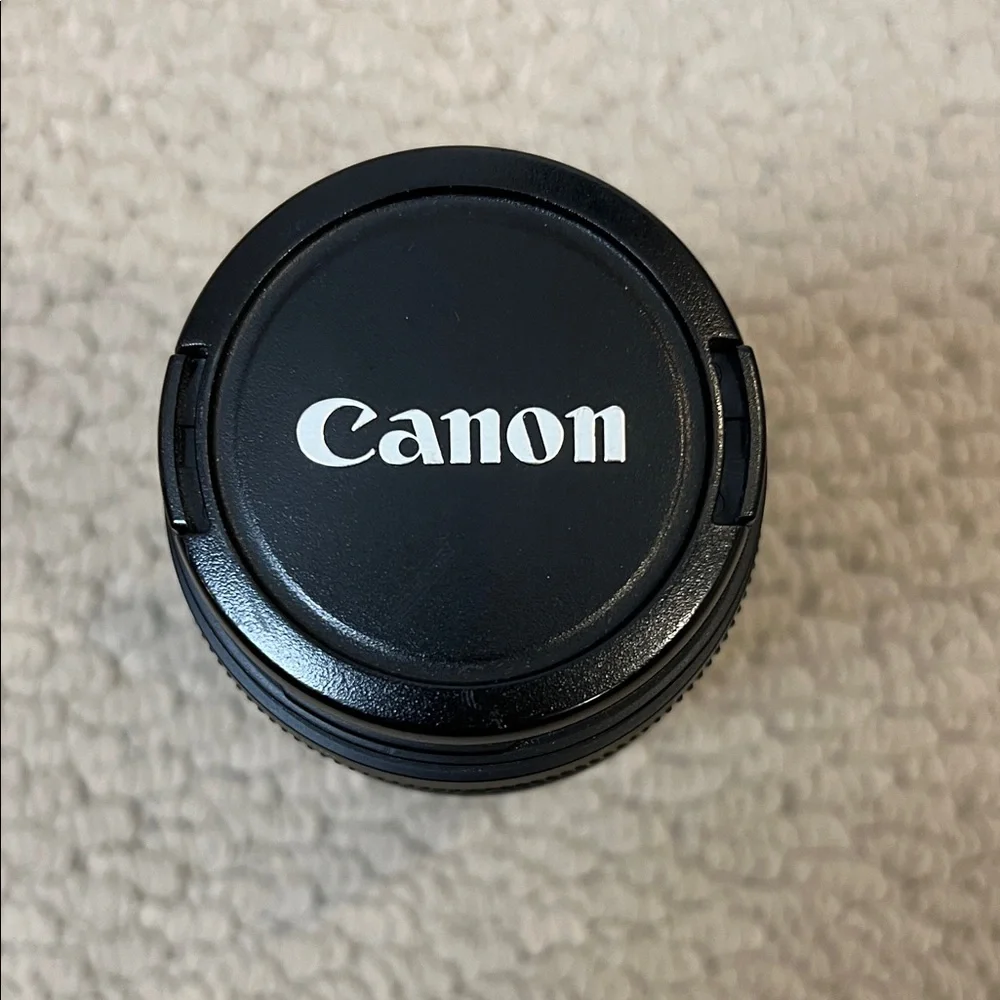 Canon EF 75-300mm Black Lens